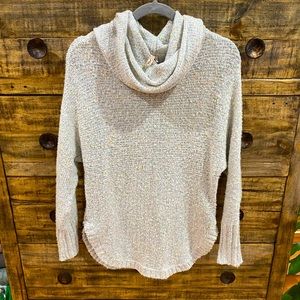 Red‎ Camel Sweater